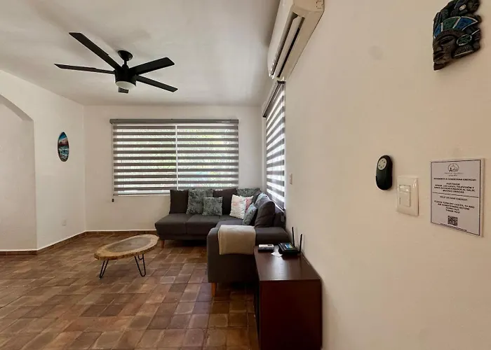 Private Fresh Pool, Huge Garden, Xcalacoco Holiday home *