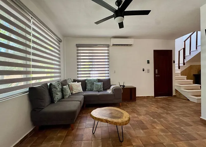 Private Fresh Pool, Huge Garden, Xcalacoco