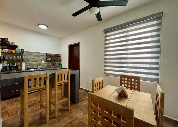 Private Fresh Pool, Huge Garden, Xcalacoco Holiday home